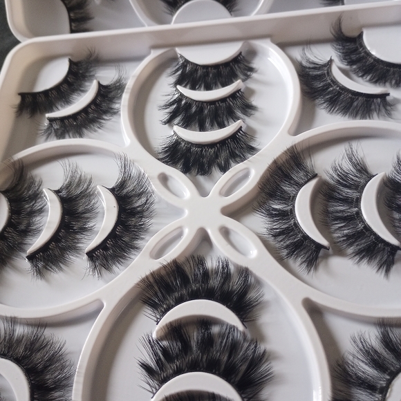 New 10 Pair Pure Mink Thick Sexy Eyelashes - Picture 2 of 5